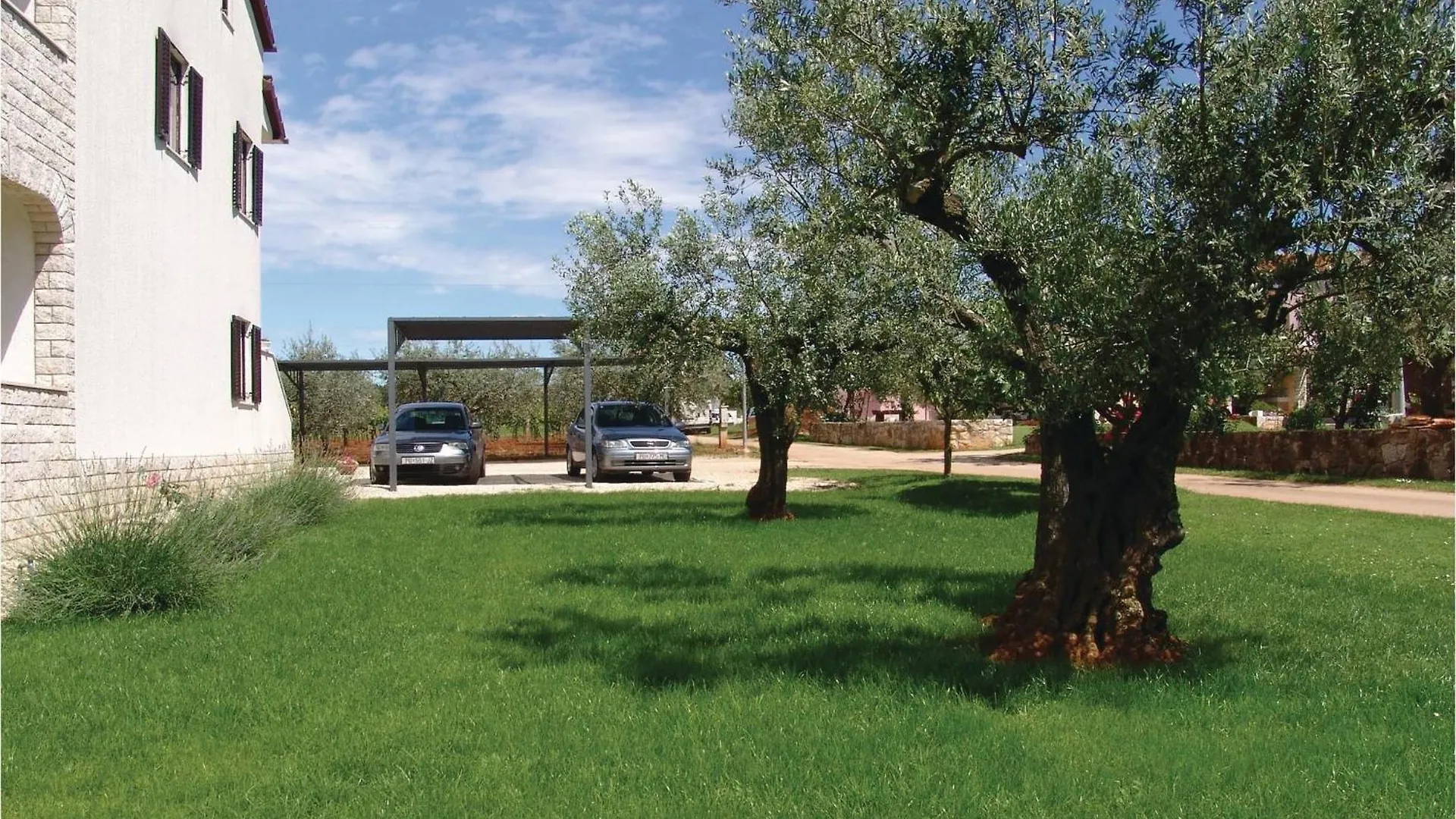 Amazing Apartment In Porec With Wifi 0*,  Chorvatsko